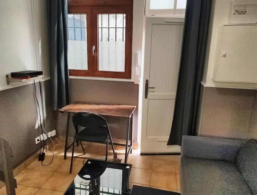 Studio En Plein Coeur De South Pi Paris
