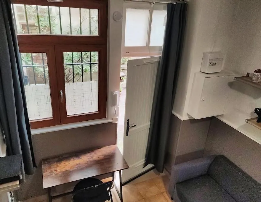 Apartment Studio En Plein Coeur De South Pi Paris
